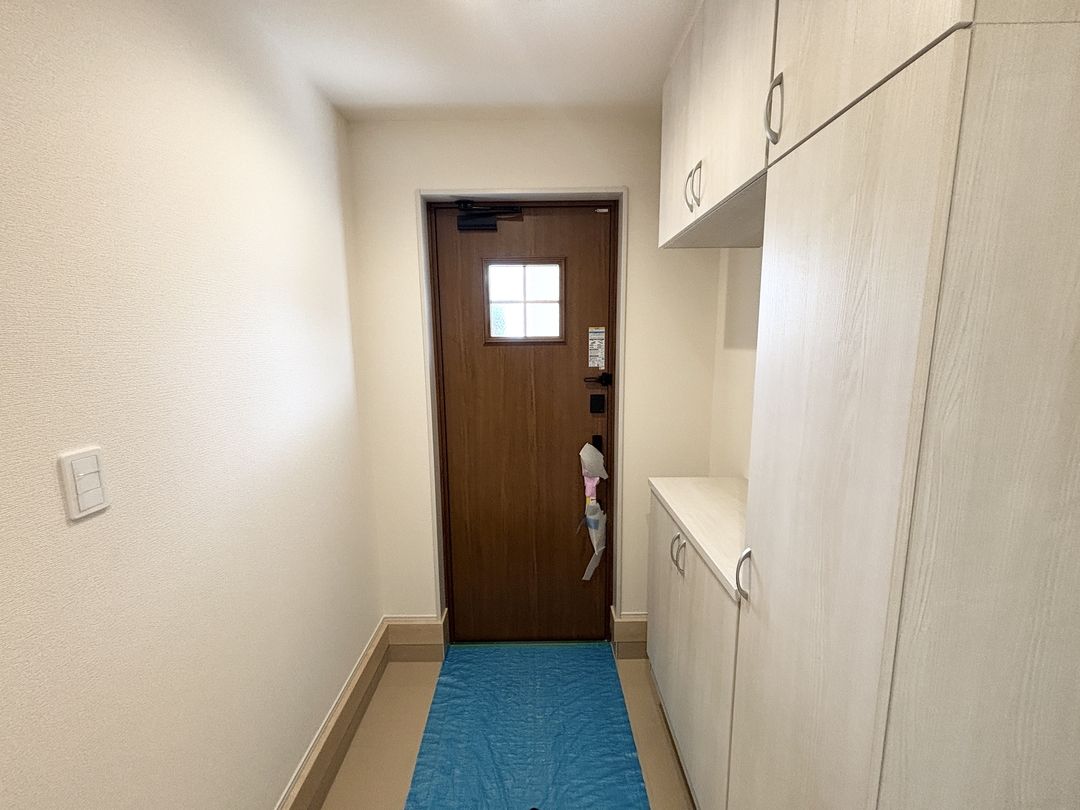 玄関 三郷市早稲田5丁目新築戸建