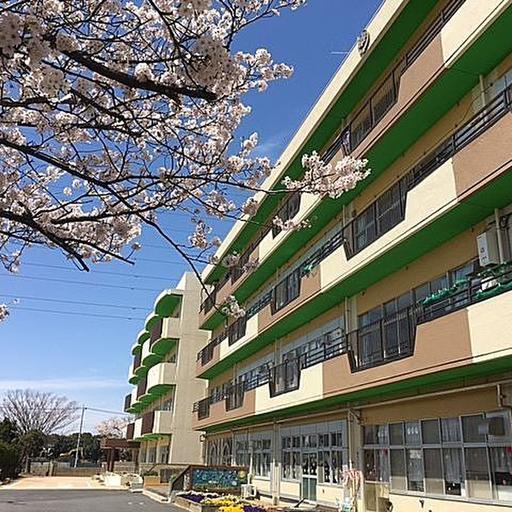 三郷市立幸房小学校 三郷市立幸房小学校まで約800m