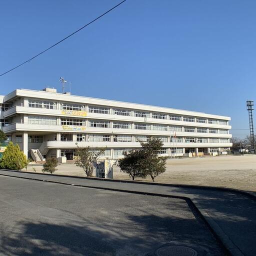 三郷市立前間小学校 三郷市立前間小学校まで約780m