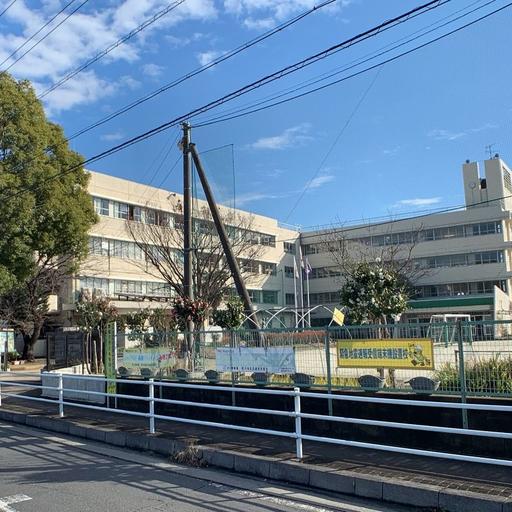 三郷市立吹上小学校 三郷市立吹上小学校まで約700m