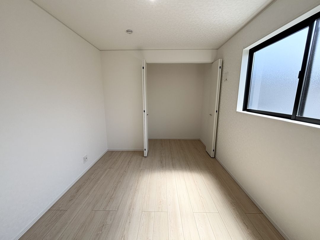 洋室2約6帖 三郷市戸ケ崎5丁目新築戸建