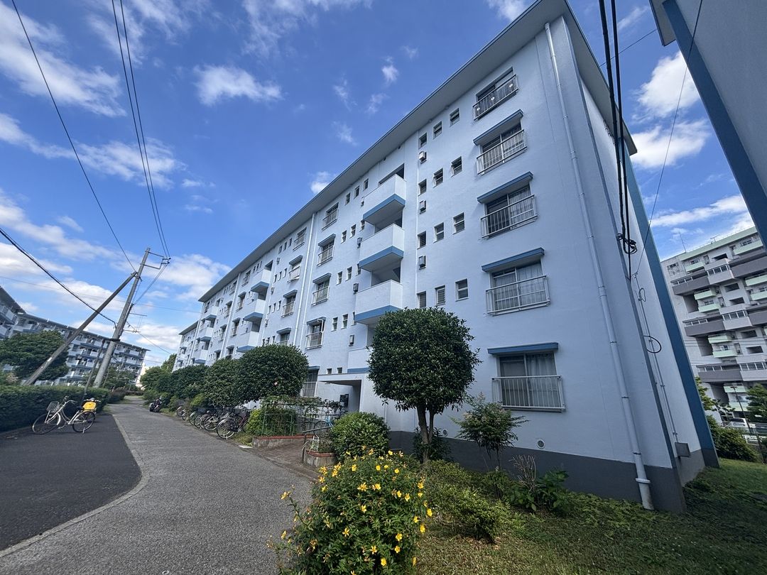 外観 みさと団地12街区2号棟 5階