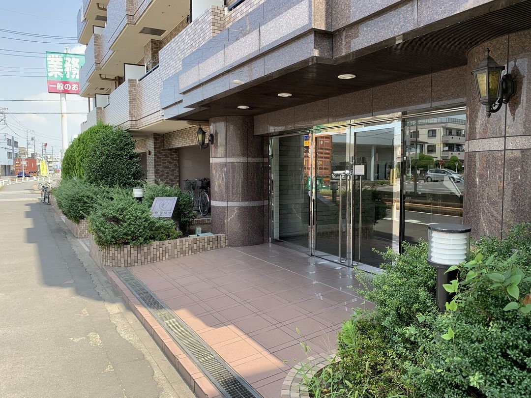エントランス 三郷早稲田サニーコート