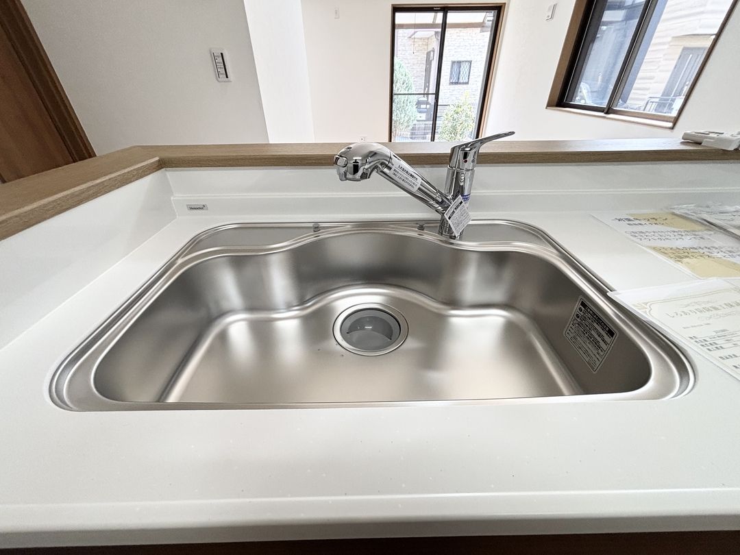 システムキッチン 三郷市彦成1丁目中古戸建